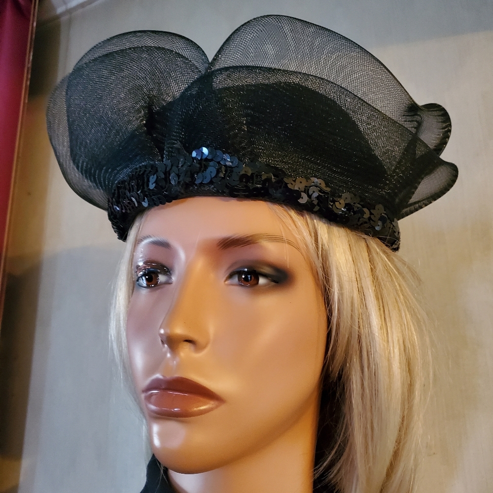 Veiled Woman Black Lotus Blossom Church Hat‎ Cocktail Party Funeral Night Out